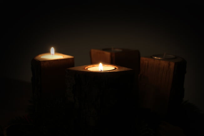 Musik und Andacht im Advent bei Kerzenschein