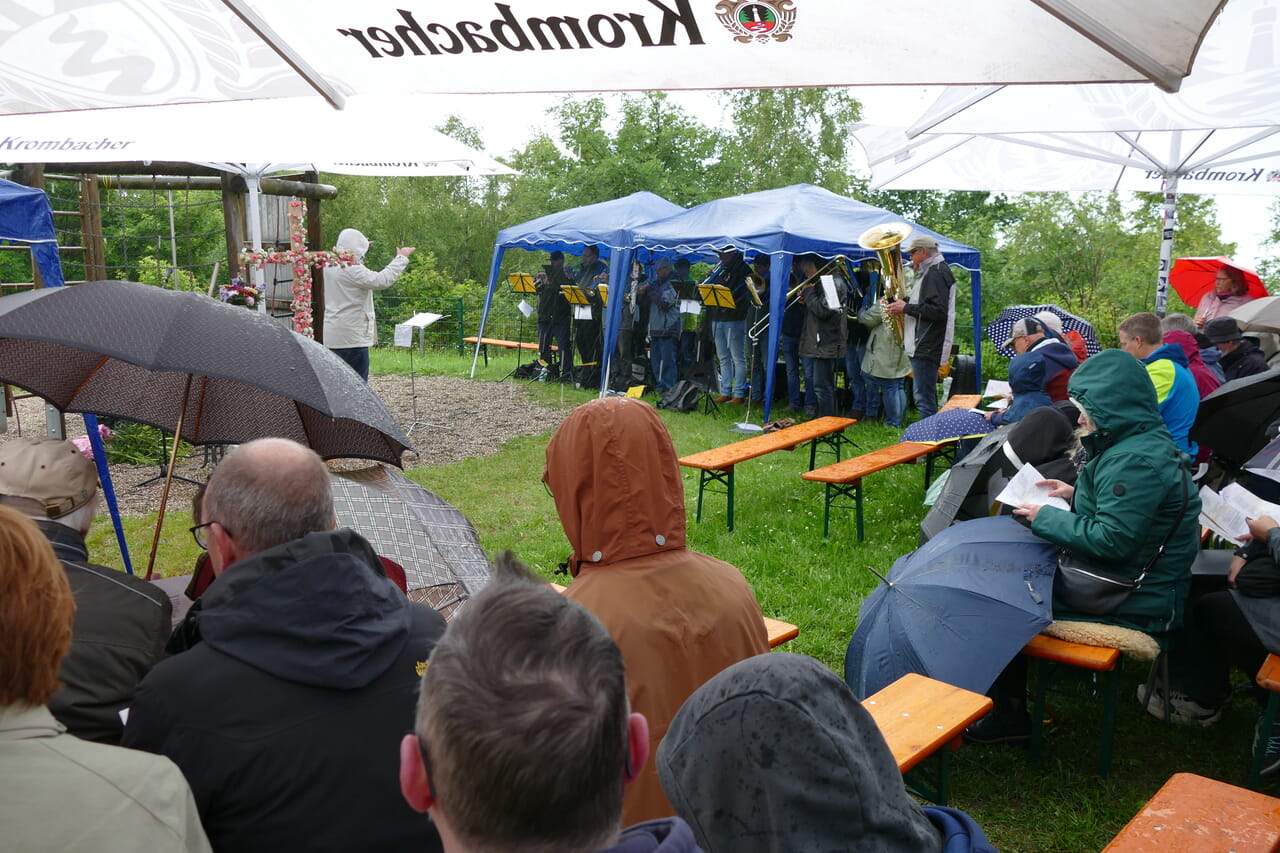 Pfingstgottesdienst auf dem Kindelsberg mit der Einführung von Pfarrerin Angelika Schmidt.